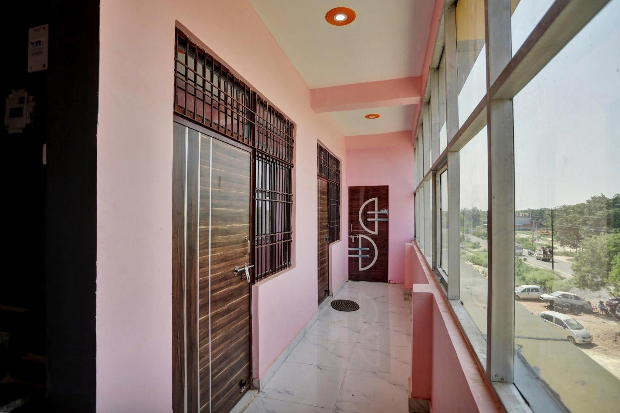 Hotel O Amantran Kanpur Buitenkant foto