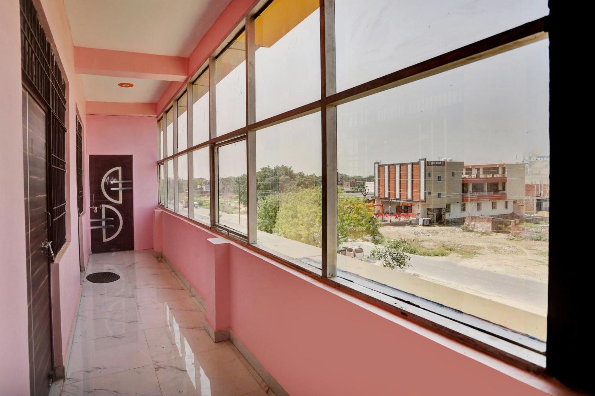 Hotel O Amantran Kanpur Buitenkant foto